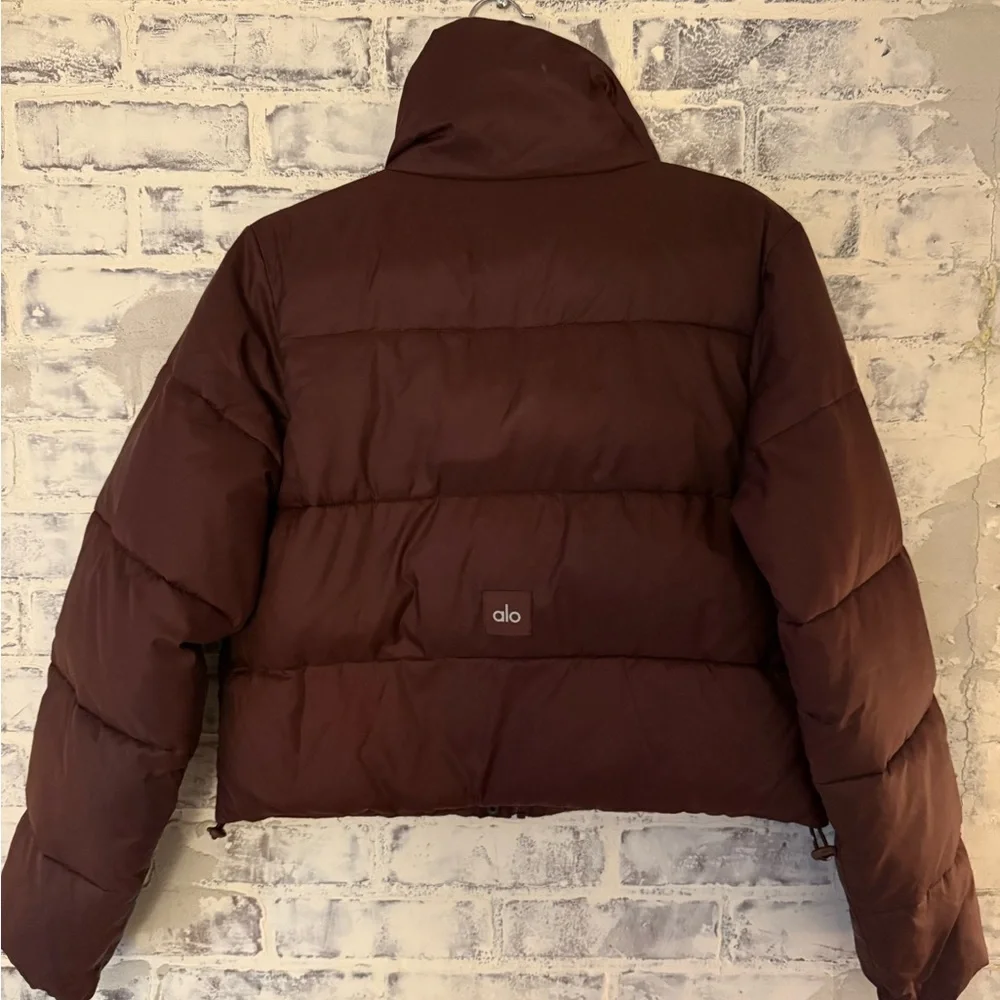 Alo Burgundy Gold Rush Cropped Puffer Jacket